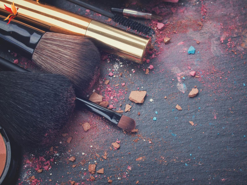 جاب آفر عمان با آرایشگری: فرصتی برای یک حرفه پررونق شغل-آرایشگری-در-عمان